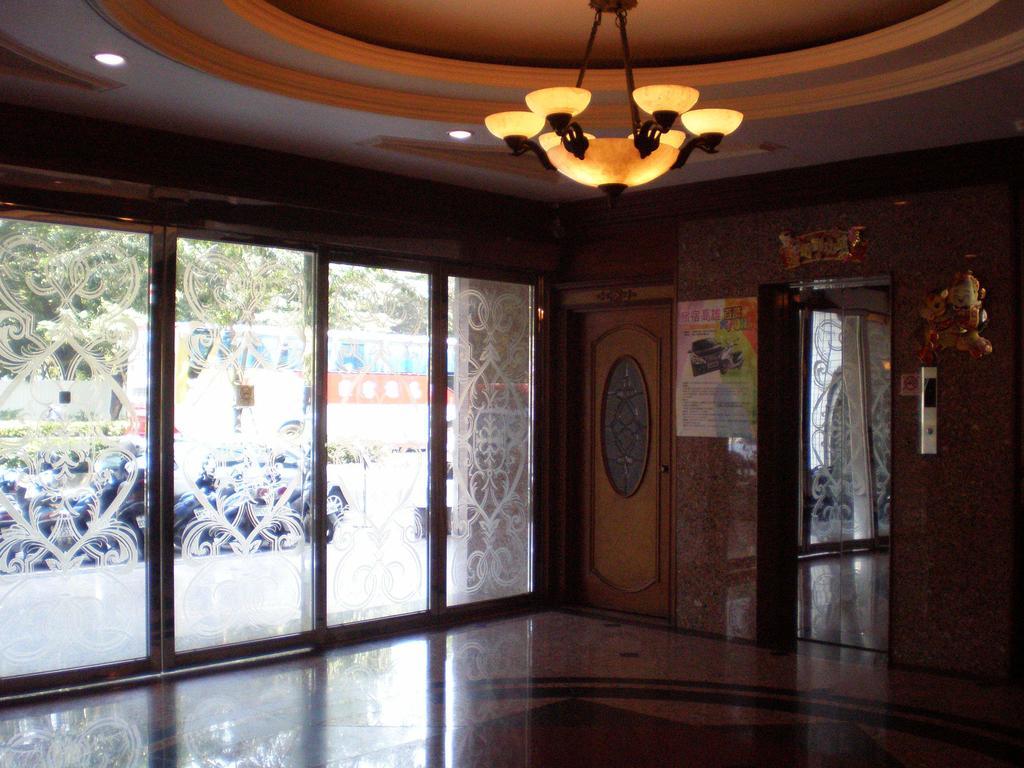 Emperor Hotel Kaohsziung Kültér fotó