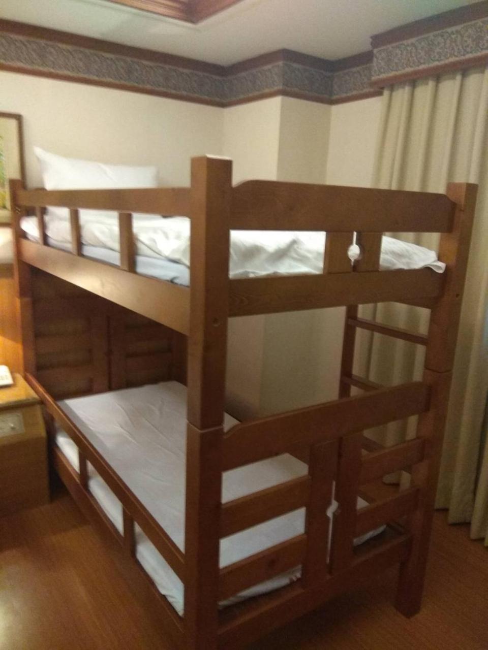 Emperor Hotel Kaohsziung Kültér fotó