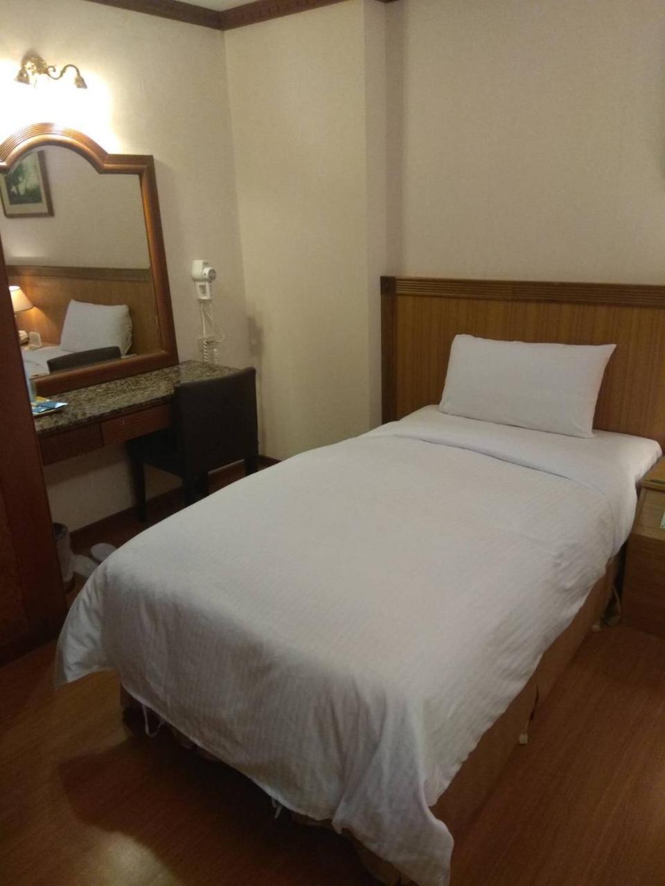 Emperor Hotel Kaohsziung Kültér fotó