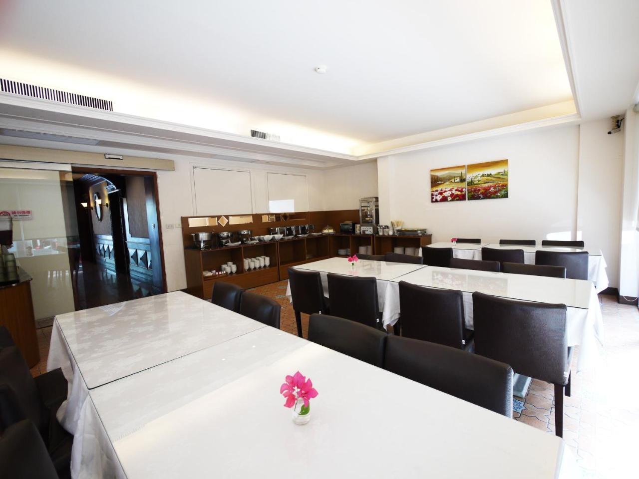 Emperor Hotel Kaohsziung Kültér fotó